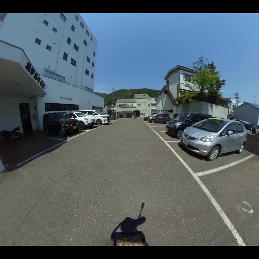 【駐車場】 360度VR画面へ